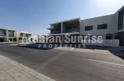 Townhouse - 3 Bedrooms - 4 Bathrooms for rent in The Cedars - Yas Acres - Yas Island - Abu Dhabi