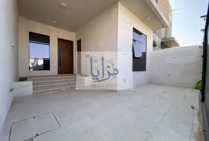 162804940 - Property Image 2
