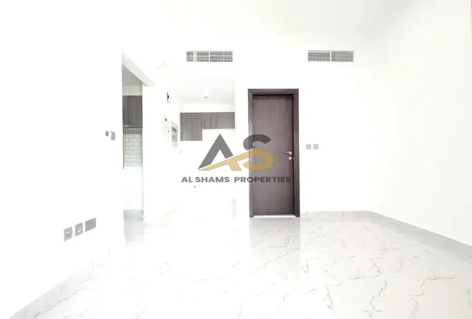 96967287 - Property Image 3
