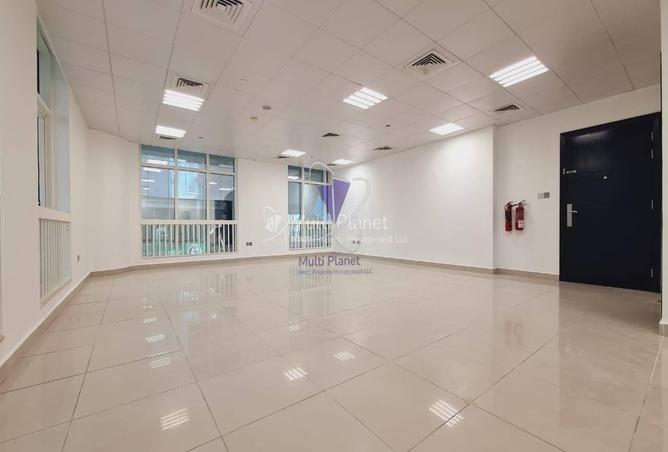92261905 - Property Main Image