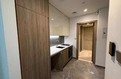 Apartment - Studio - 1 for rent in Peninsula Two - Peninsula - Business Bay - Dubai