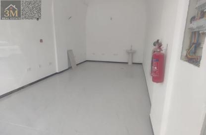 Shop - Studio for rent in Liwara 1 - Ajman