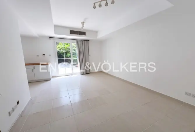 152860794 - Property Image 2