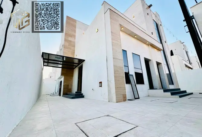 127921134 - Property Image 2