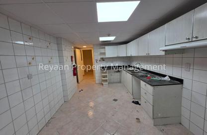Apartment - 3 - 4 for rent in Skyline Residence - Sheikh Zayed Road - Dubai Apartment - 3 - 4 for rent in Skyline Residence - Sheikh Zayed Road - Dubai