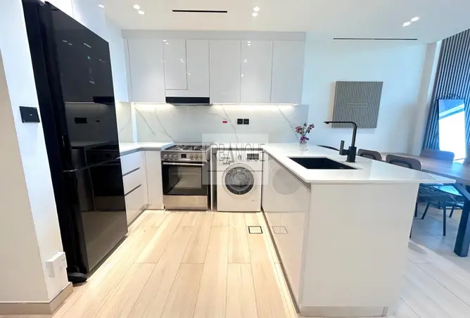 123831109 - Property Image 2