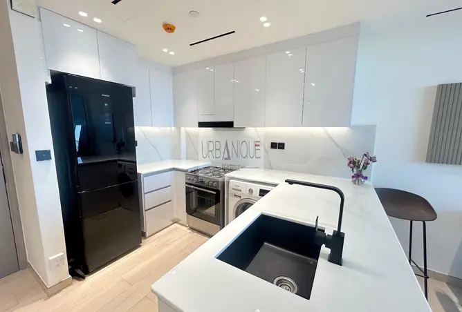 123831109 - Property Image 3