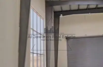 مستودع - استوديو - 1 حمام للايجار في أم درع - أم القيوين