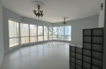 Apartment - 1 - 2 for rent in Al Majaz 3 - Al Majaz - Sharjah Apartment - 1 - 2 for rent in Al Majaz 3 - Al Majaz - Sharjah