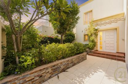 Villa - 4 Bedrooms - 3 Bathrooms for rent in Deema 1 - Deema - The Lakes - Dubai