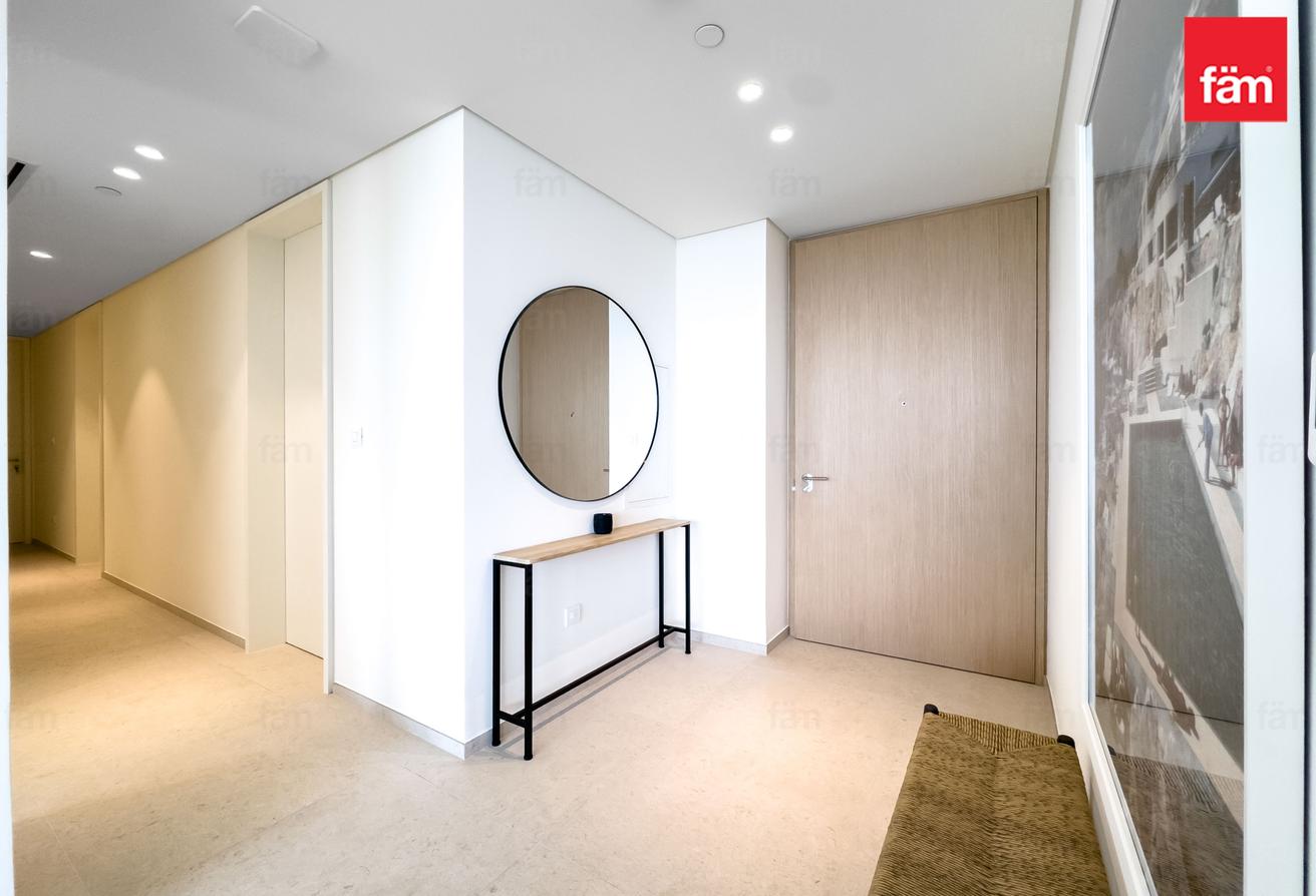 Prime Location | Canal View | Ultra Luxury photo 17