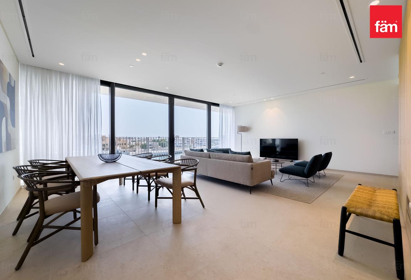 Prime Location | Canal View | Ultra Luxury
