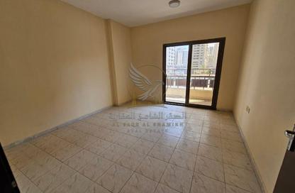 Apartment - 3 - 3 for rent in Al Majaz 1 - Al Majaz - Sharjah