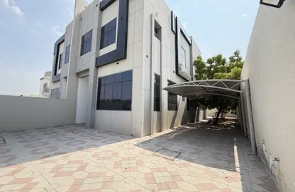 Villa - 4 Bedrooms - 5 Bathrooms for rent in Al Azra - Al Riqqa - Sharjah