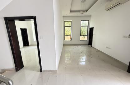 Villa - 4 - 5 for rent in Al Azra - Al Riqqa - Sharjah
