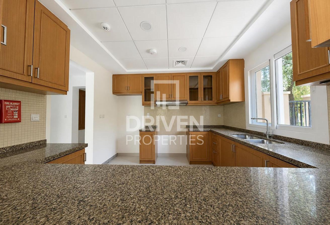 Park View | Best Location | Well Maintained photo 14