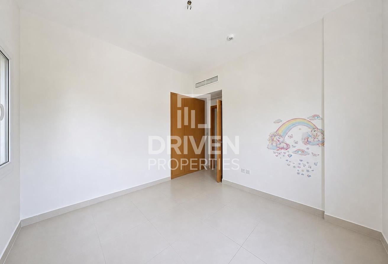Park View | Best Location | Well Maintained photo 11