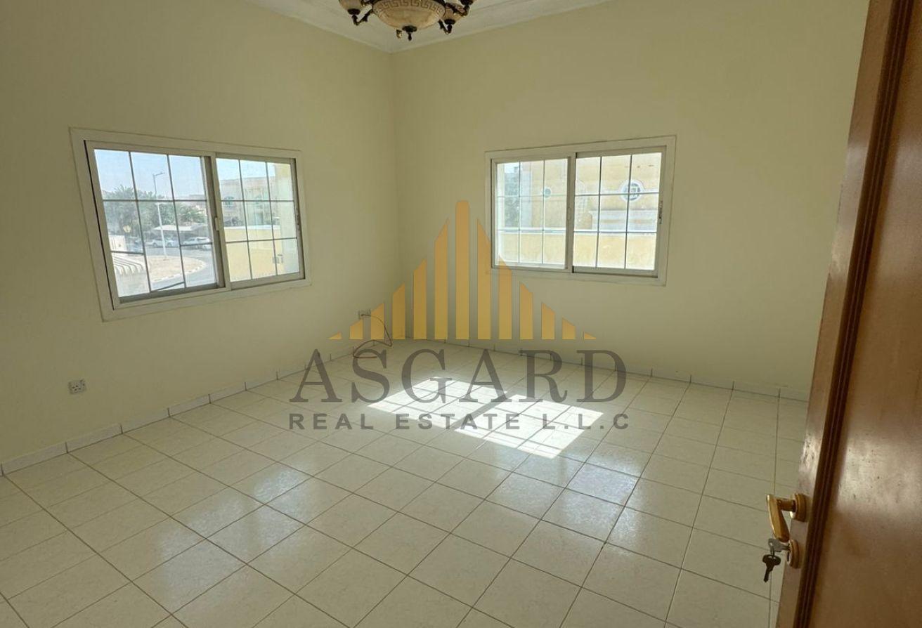 Ready to Move | Spacious 5BR | Independent Villa photo 7