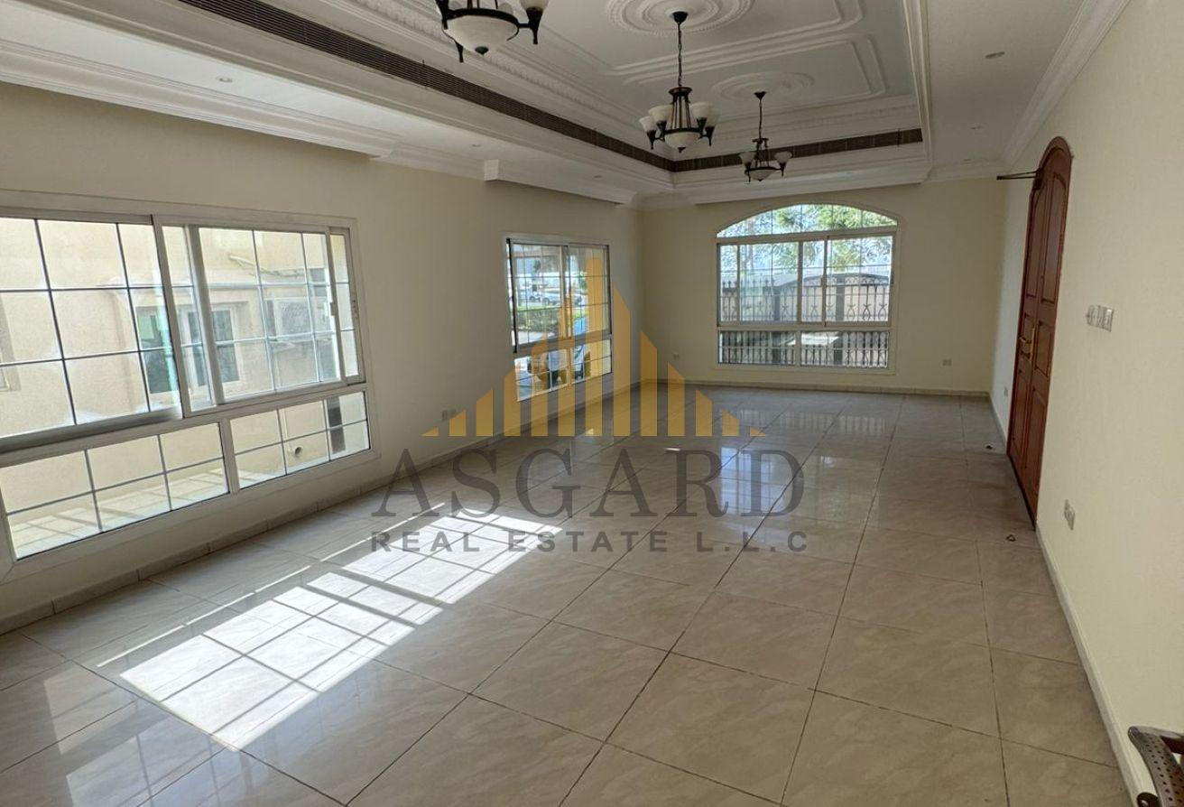 Ready to Move | Spacious 5BR | Independent Villa photo 3