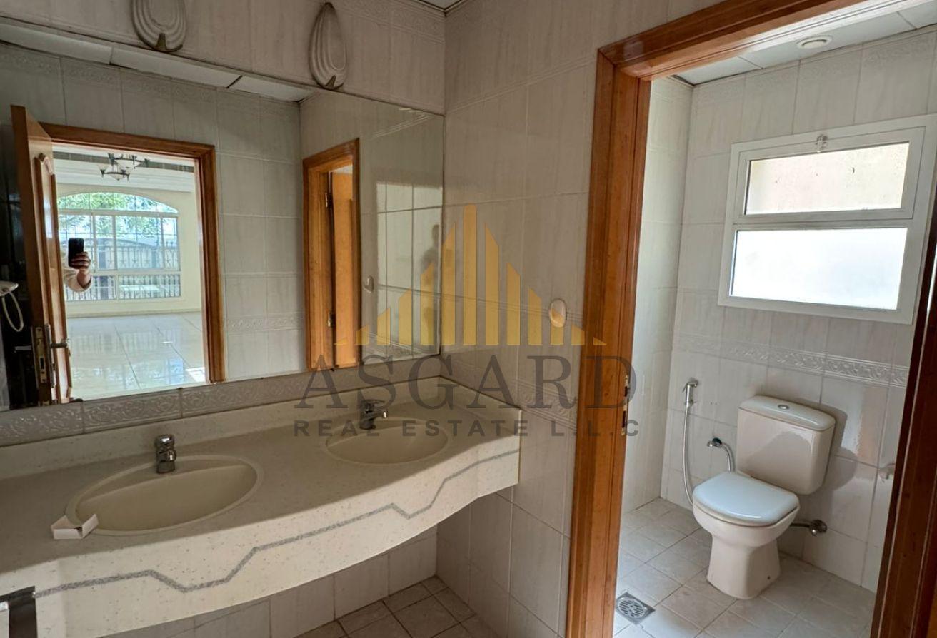 Ready to Move | Spacious 5BR | Independent Villa photo 20