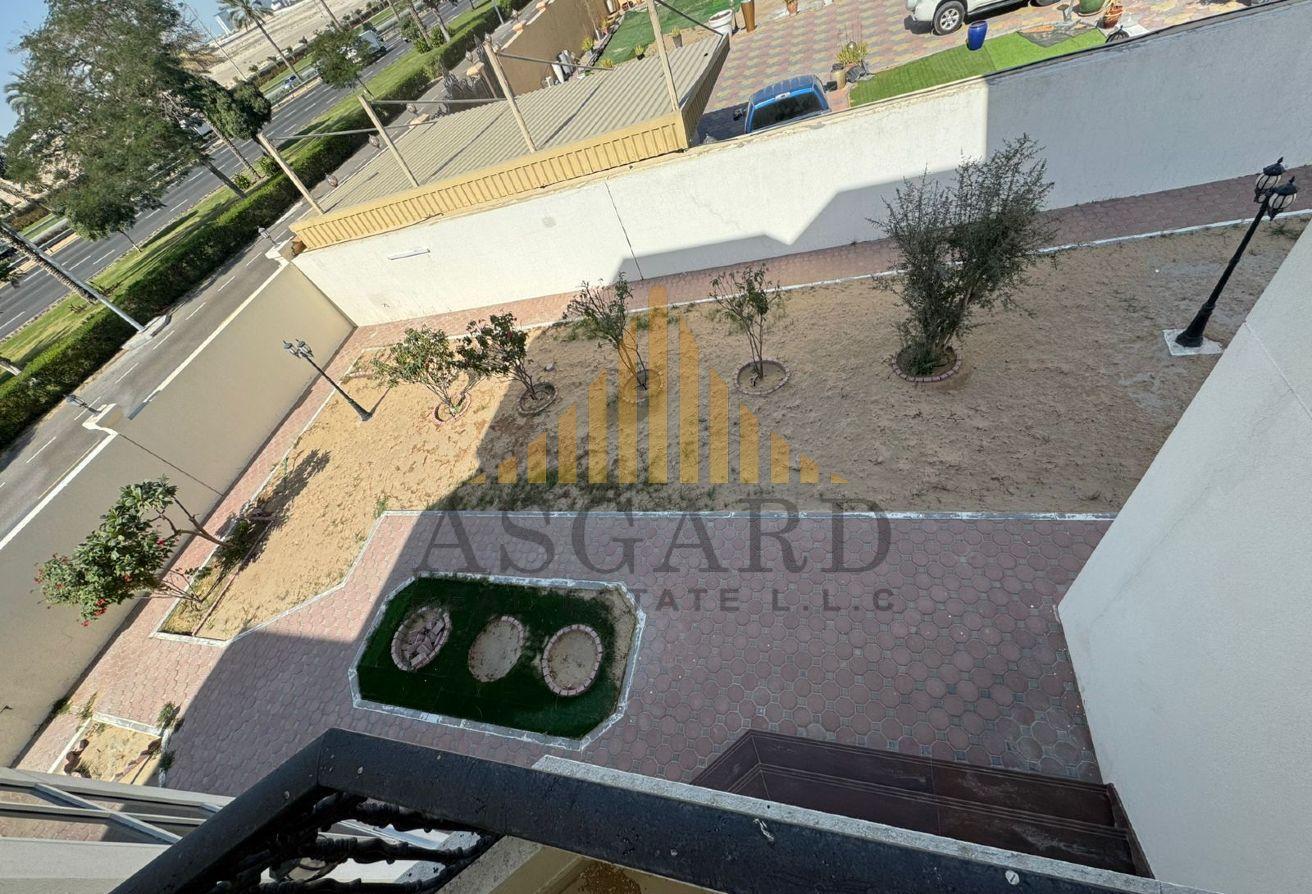 Ready to Move | Spacious 5BR | Independent Villa photo 11