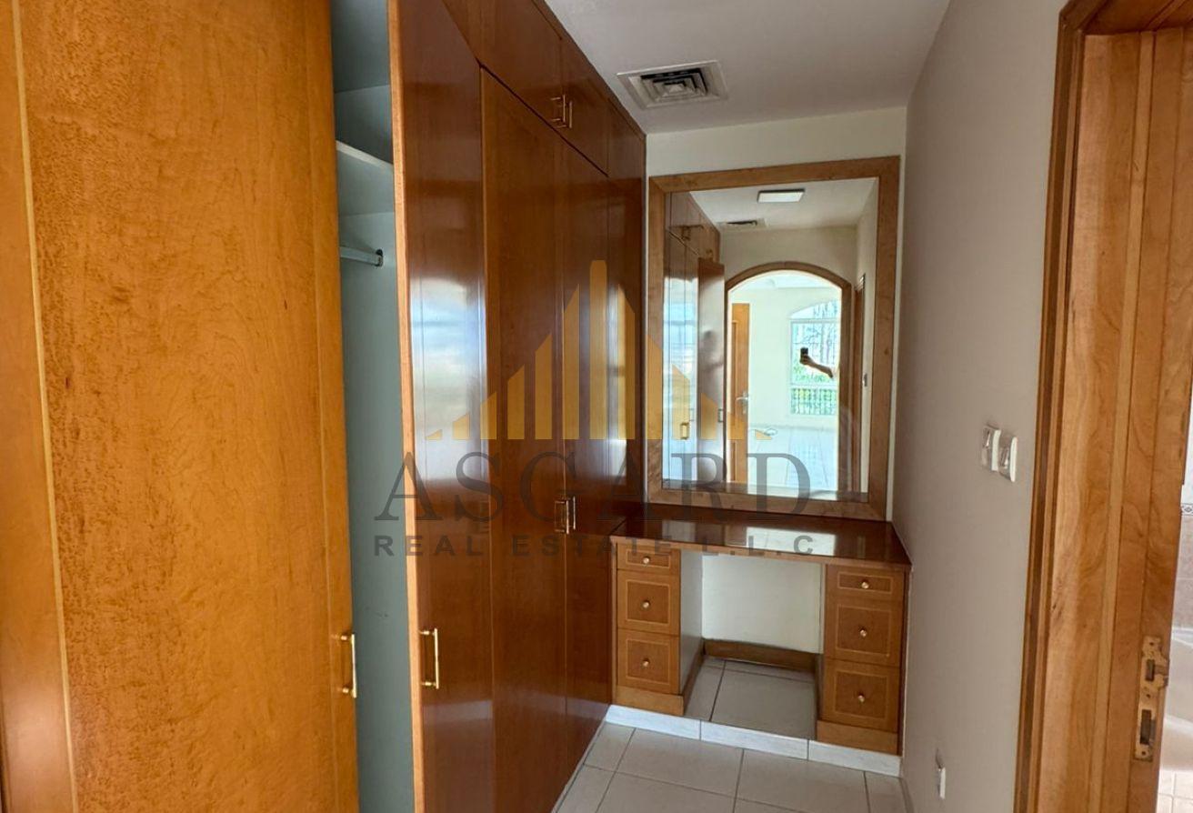 Ready to Move | Spacious 5BR | Independent Villa photo 12