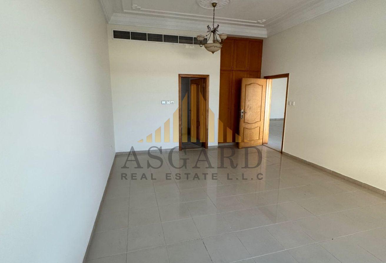 Ready to Move | Spacious 5BR | Independent Villa photo 9