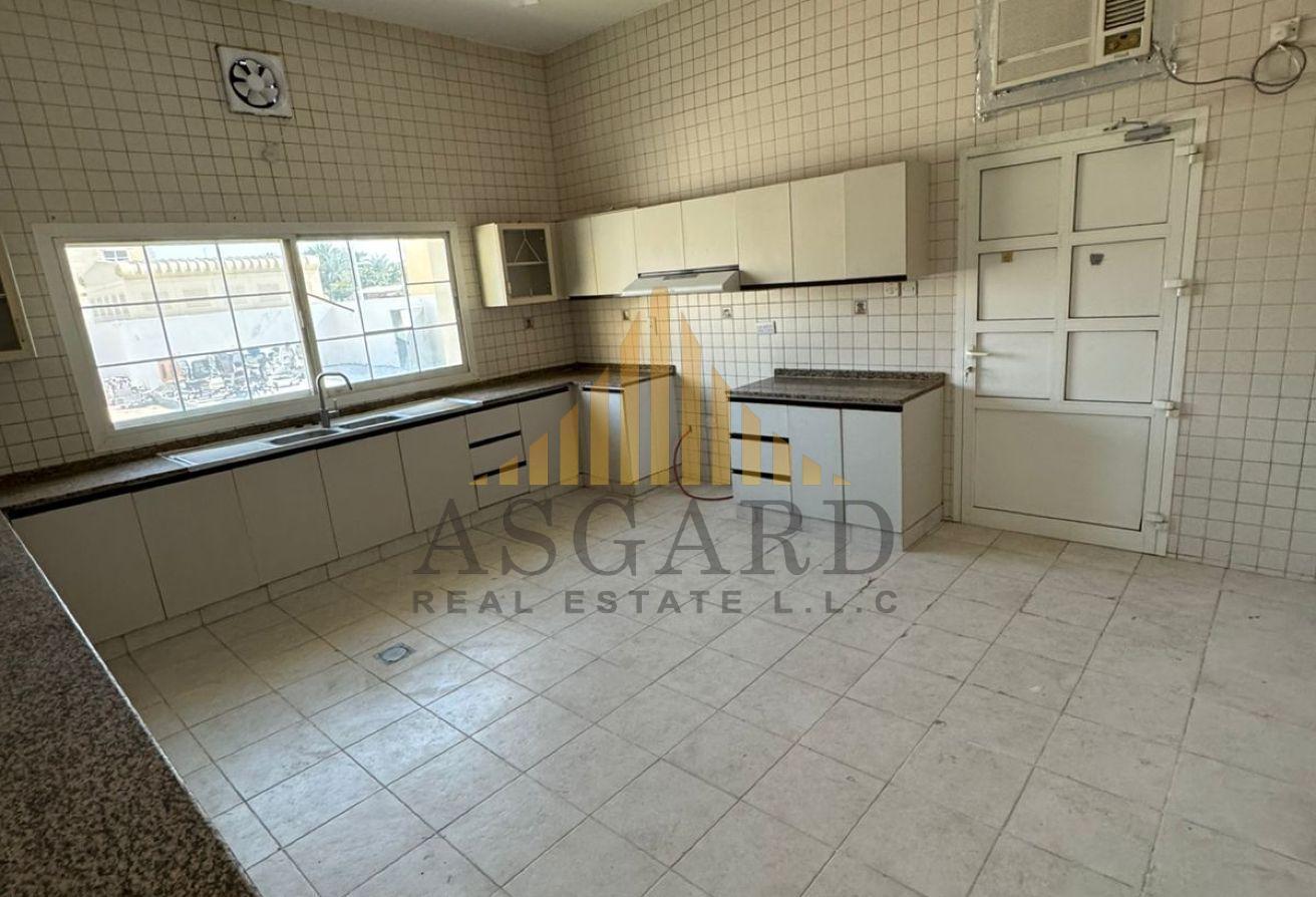 Ready to Move | Spacious 5BR | Independent Villa photo 15