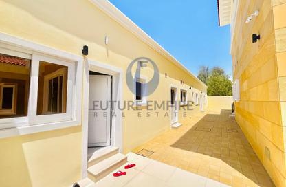 Villa - 5 Bedrooms - 7 Bathrooms for rent in Al Mankhool - Bur Dubai - Dubai