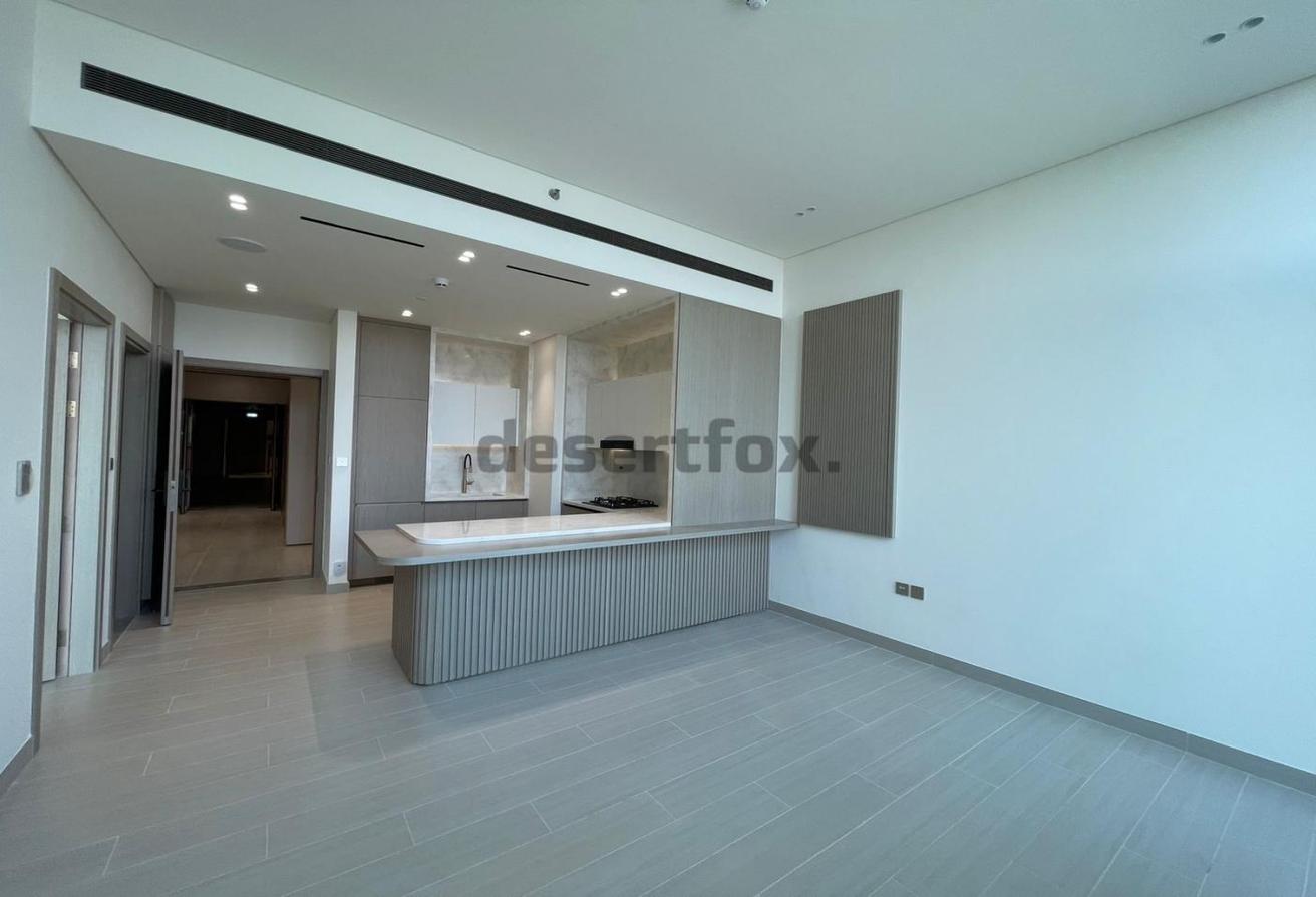 Brand New | Private Pool | Multiple Cheques photo 4