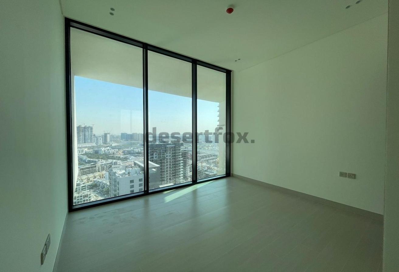 Brand New | Private Pool | Multiple Cheques photo 2