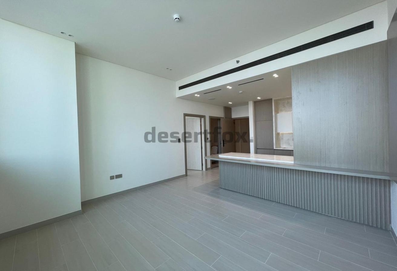 Brand New | Private Pool | Multiple Cheques photo 3