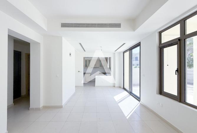 76163750 - صورة العقار 3