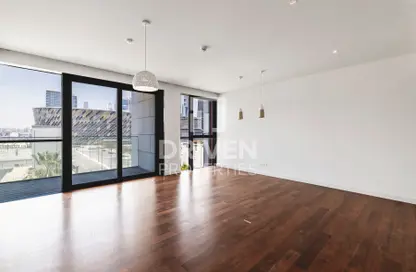 Apartment - 2 Bedrooms - 3 Bathrooms for sale in City Walk Residential Building 18A - City Walk Residential - City Walk - Dubai