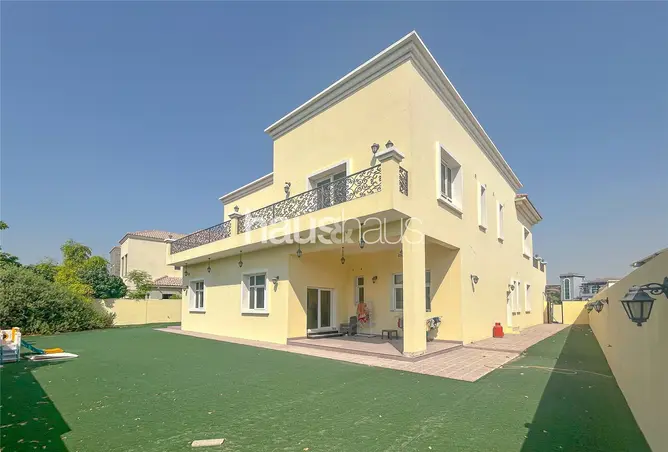 123833929 - Property Image 2