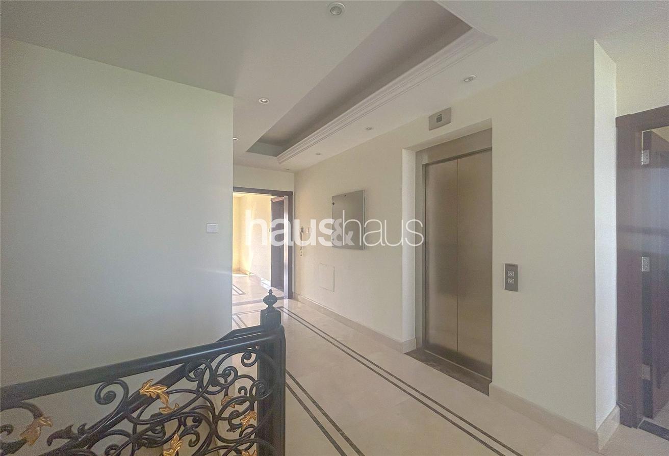 Spacious | Park Facing | Lift | Basement photo 12