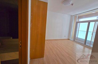 Apartment - 2 Bedrooms - 3 Bathrooms for rent in Muwaileh 29 Building - Muwaileh - Sharjah