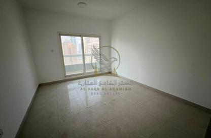 Apartment - 3 - 4 for rent in Al Majaz 2 - Al Majaz - Sharjah Apartment - 3 - 4 for rent in Al Majaz 2 - Al Majaz - Sharjah