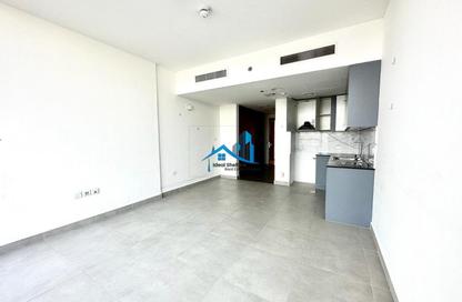 Apartment - Studio - 1 for rent in Living Garden 2 - District 14 - Jumeirah Village Circle - Dubai Apartment - Studio - 1 for rent in Living Garden 2 - District 14 - Jumeirah Village Circle - Dubai