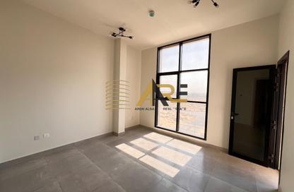 Apartment - 2 - 2 for rent in Tilal City A - Tilal City - Sharjah