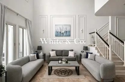 Villa - 3 Bedrooms - 4 Bathrooms for rent in Forat - The Lakes - Dubai