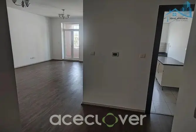 100848829 - Property Image 2