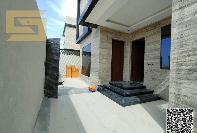 73842512 - Property Image 2