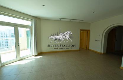 Apartment - 3 Bedrooms - 4 Bathrooms for rent in Al Das - Shoreline Apartments - Palm Jumeirah - Dubai