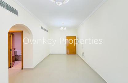 Apartment - 1 Bedroom - 1 Bathroom for rent in Al Yakka Residence - Al Mankhool - Bur Dubai - Dubai
