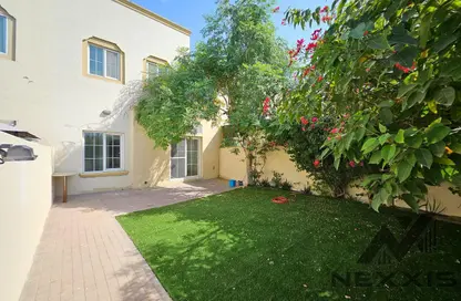 Villa - 2 Bedrooms - 3 Bathrooms for rent in Springs 11 - The Springs - Dubai