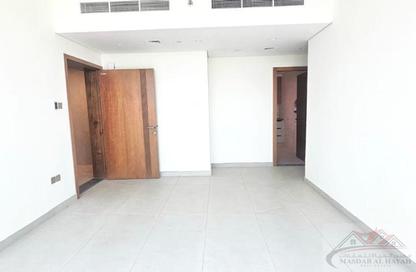 Whole Building - 7+ - 7+ for sale in AlFalah - Muwaileh Commercial - Sharjah Whole Building - 7+ - 7+ for sale in AlFalah - Muwaileh Commercial - Sharjah