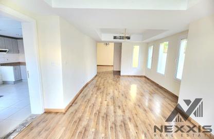 Villa - 3 - 3 for rent in Springs 5 - The Springs - Dubai