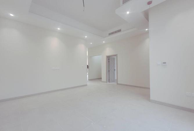 76587018 - صورة العقار 3