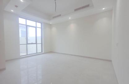 Villa - 5 Bedrooms - 7 Bathrooms for rent in Hoshi - Al Badie - Sharjah